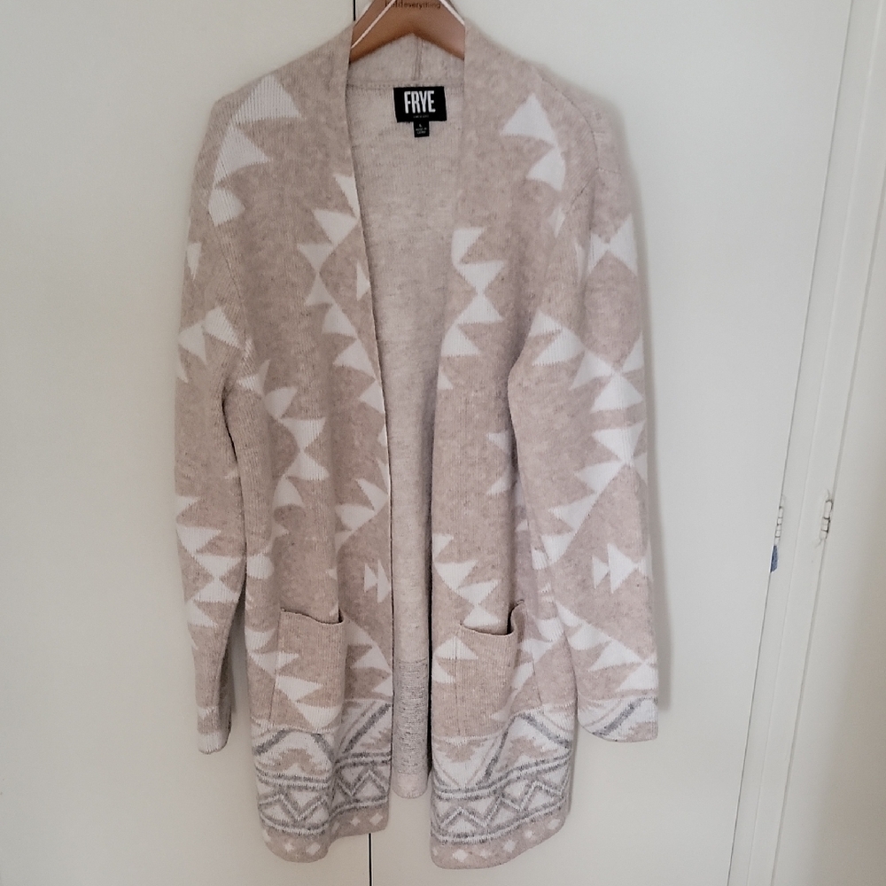 Frye Women's Geometric Beige and Cream Cardigan